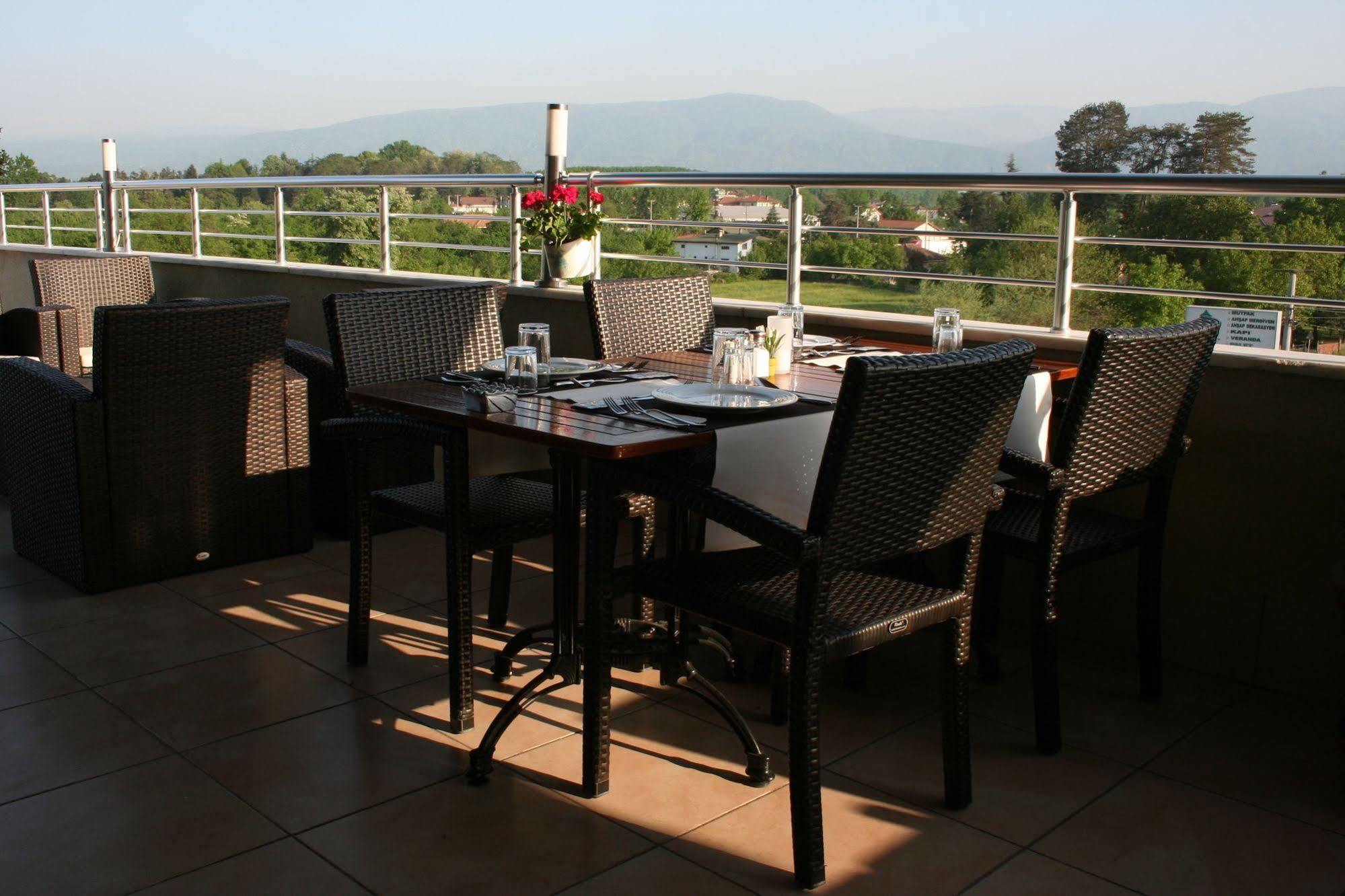 Gosterisli Otel Duzce Exterior photo